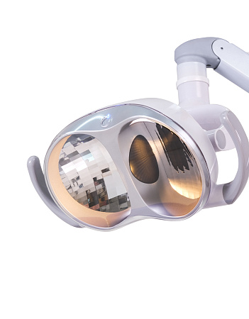 SILVERFOX 8000B-CRS0 Basic – Стоматологическая установка с верхней подачей и мягкой обивкой